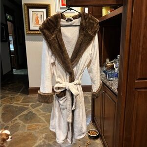 Luxurious Cream and Brown Women's Robe